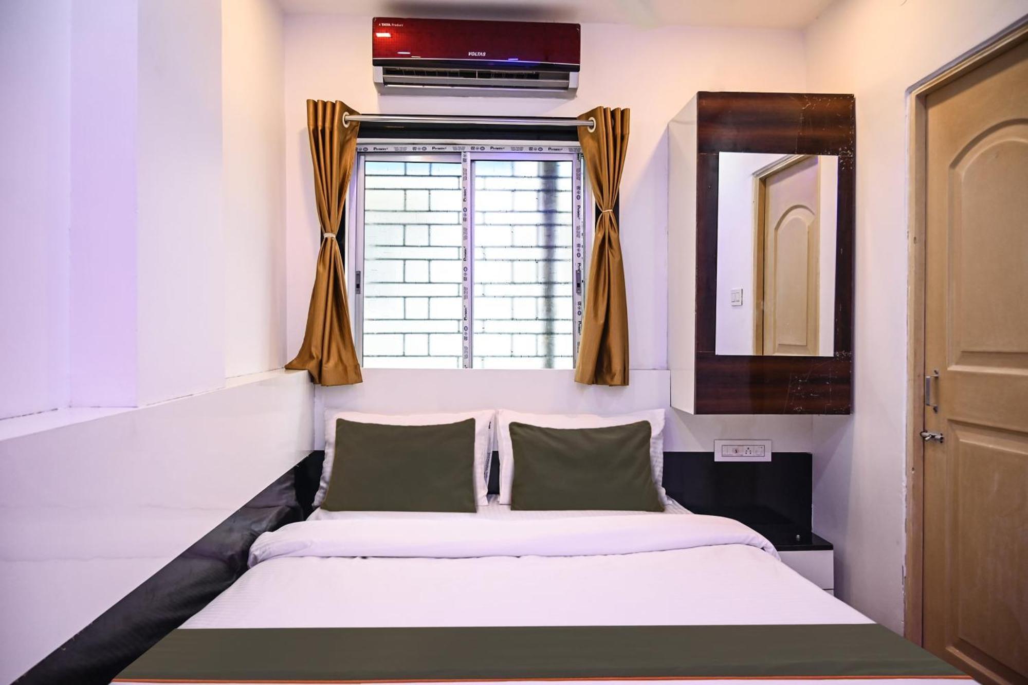 Hotel Super Collection O Heritage Near Acropolis Mall Kolkata